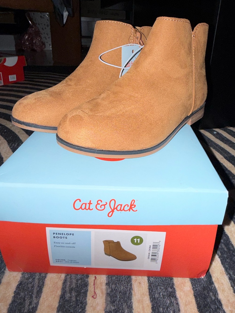 Cat & Jack Tan Suede Chelsea Ankle Boots size 11